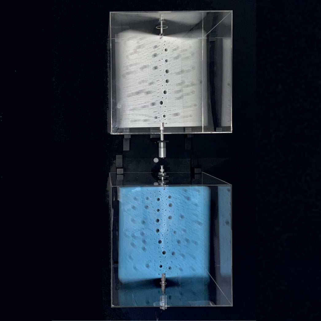 Superposition installation