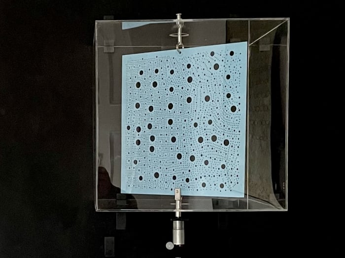 Superposition installation